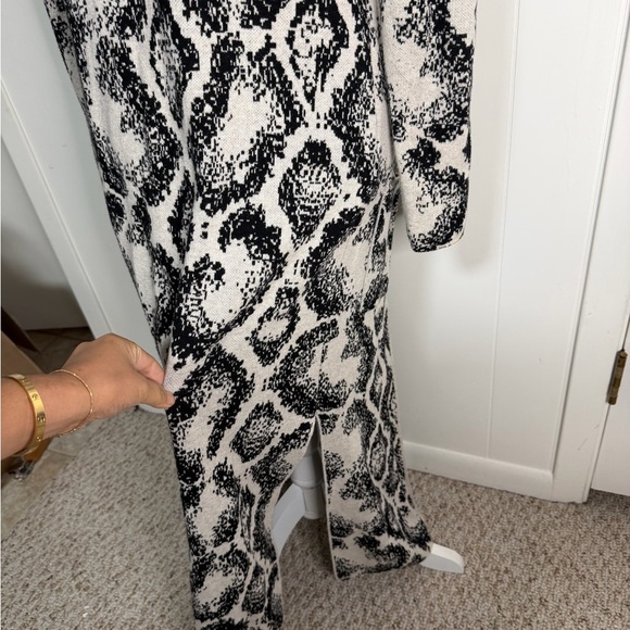 Ruby Moon Black and Cream Open Front Long Cardigan size S Petite - Picture 2 of 9